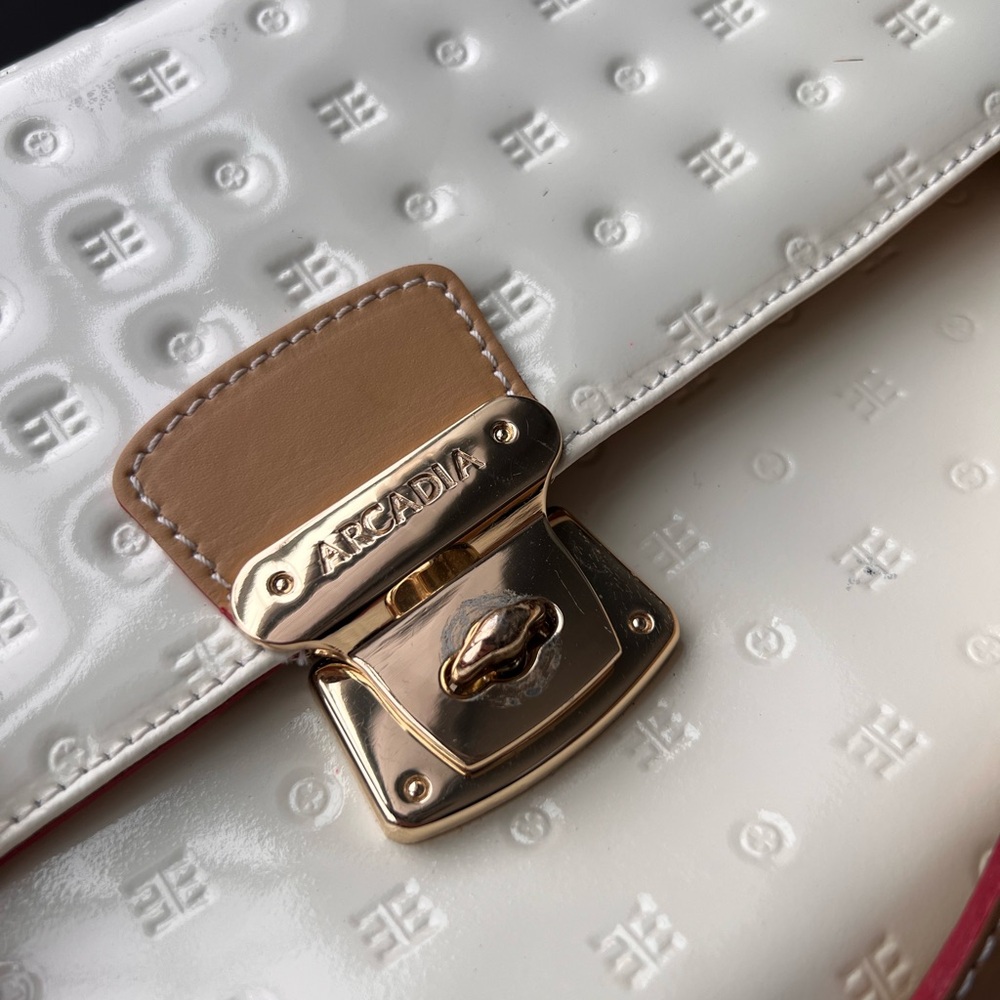 Arcadia Leather Crossbody Bag - Picture 10 of 12